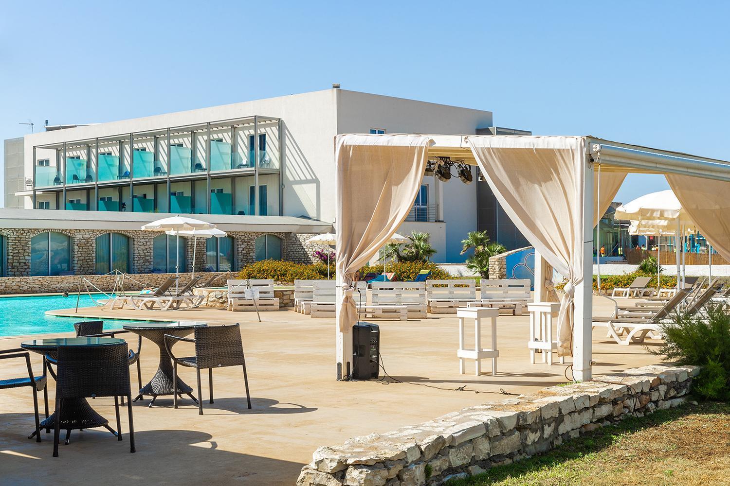 Hotel Baia Dei Mulini & 4*