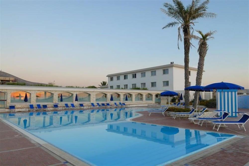 Hotel Baia Dei Mulini & Trapani